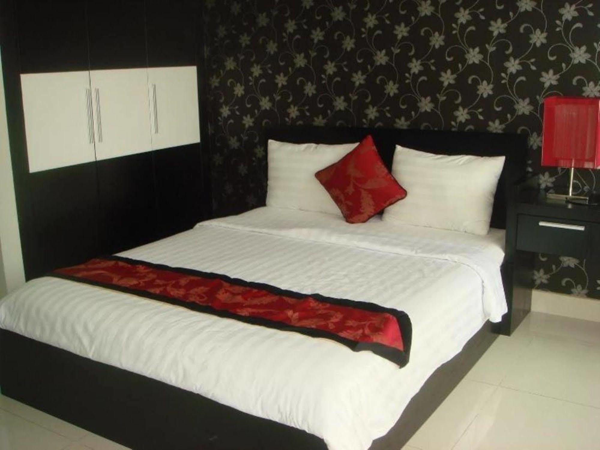 Trung Son Hotel Thành Pho Ho Chí Minh Esterno foto