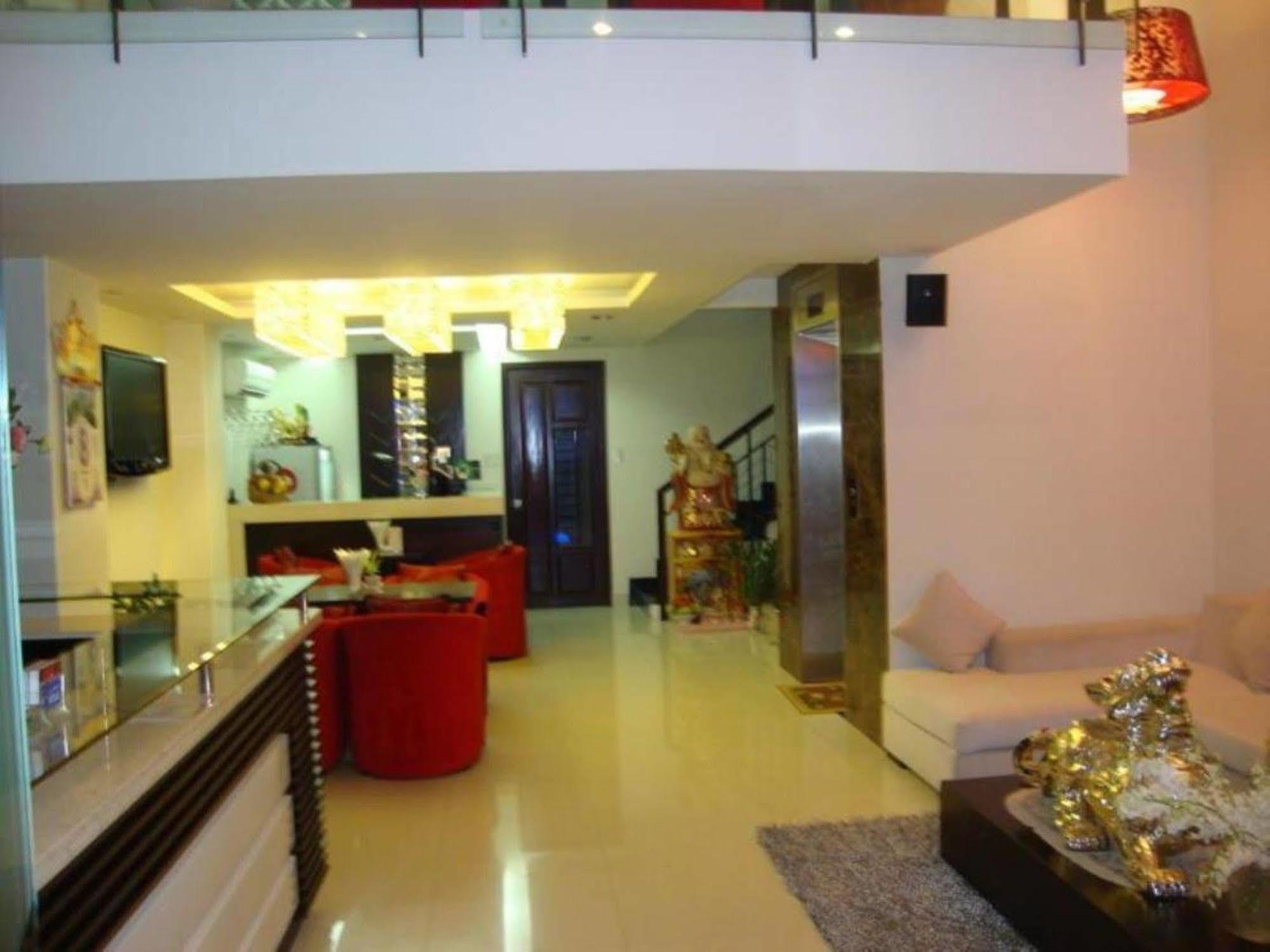 Trung Son Hotel Thành Pho Ho Chí Minh Esterno foto